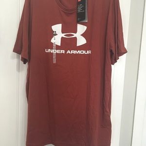 Men’s Under Armor t-shirt